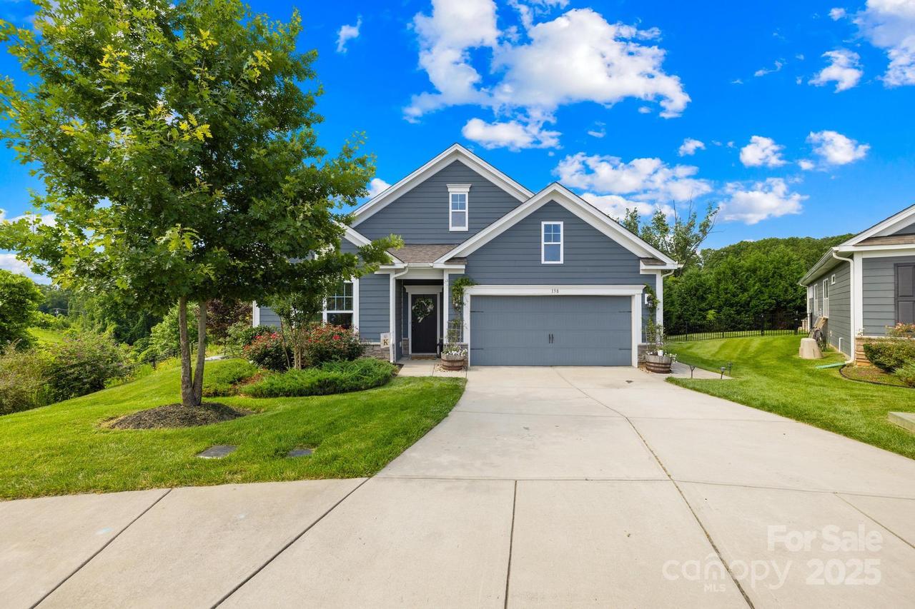 138 Chase Water Dr., Mooresville, NC 28117