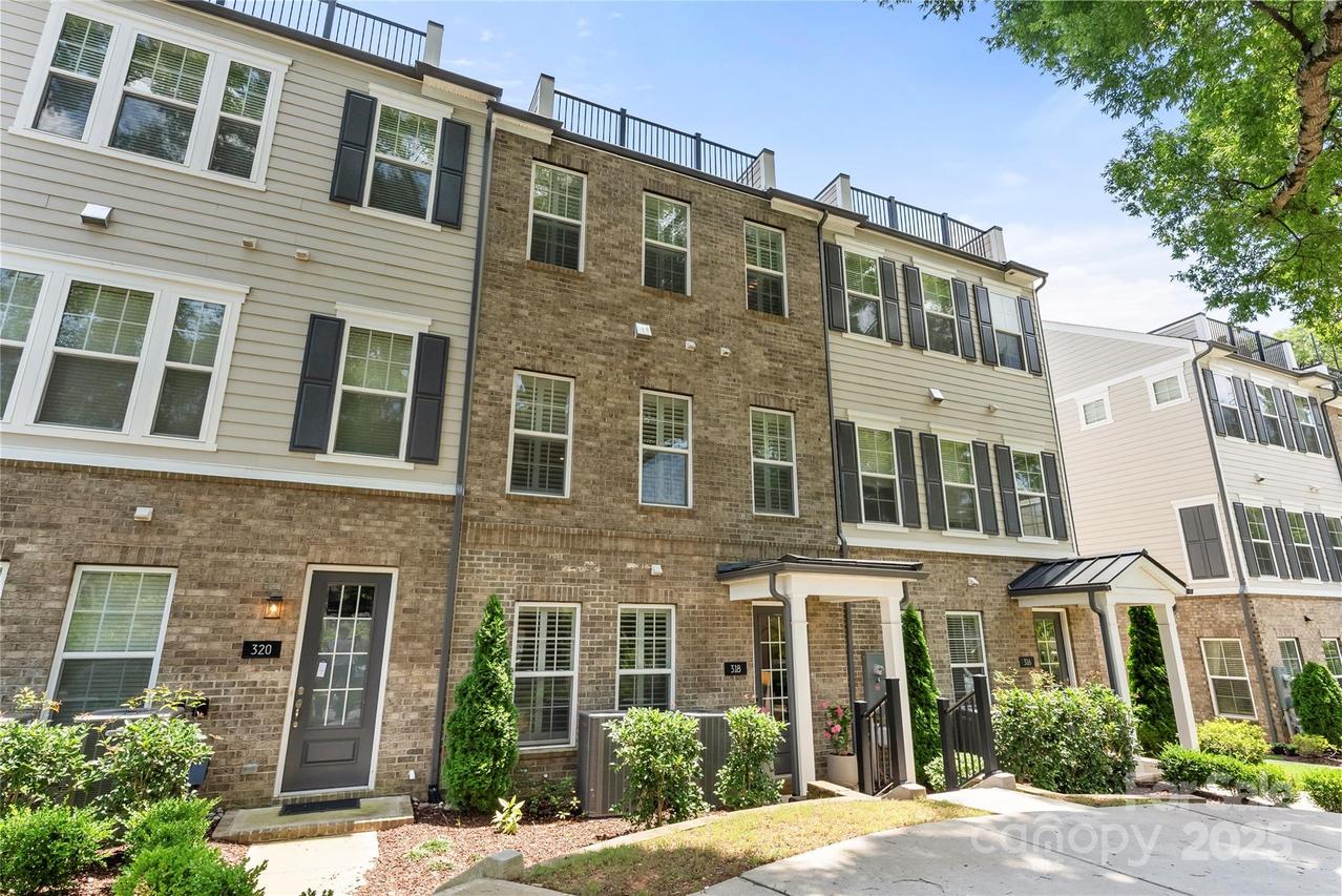 318 N Dotger Ave., Charlotte, NC 28204