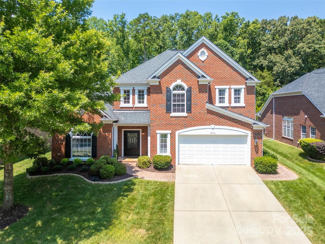 2504 River Oaks Dr., Waxhaw, NC 28173