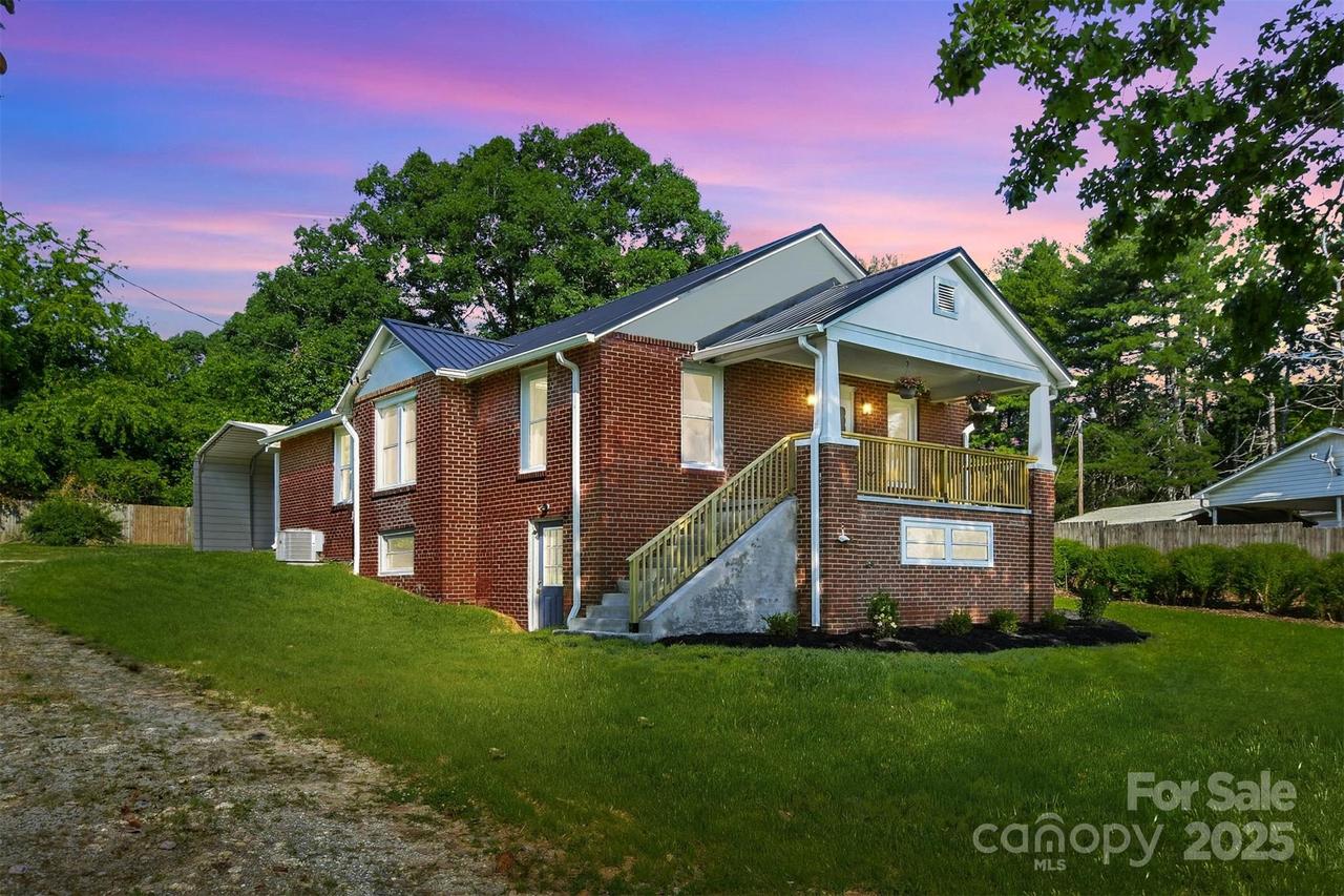 3923 Us Hwy 321a Hwy., Hudson, NC 28638