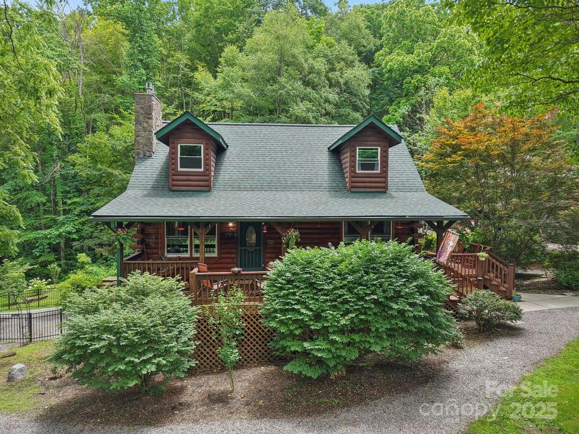 17 Cripple Creek Dr., Waynesville, NC 28785