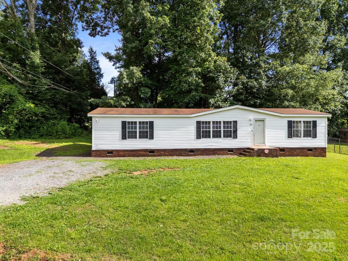 1011 Rachel Ln., Salisbury, NC 28147