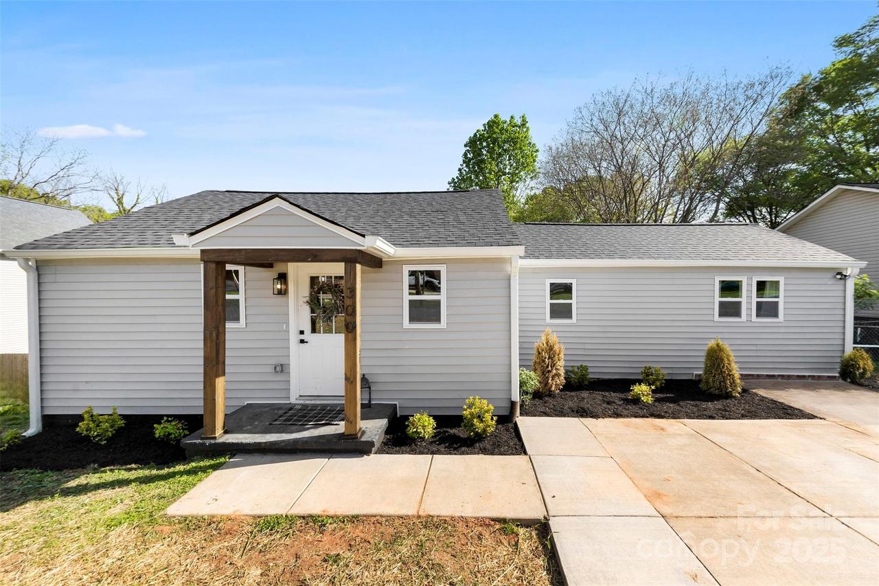 300 Cherry St., Belmont, NC 28012