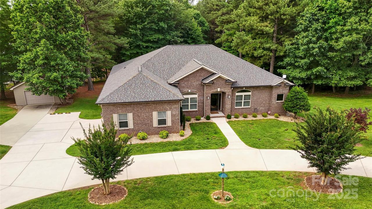 106 Pier Point Dr., Stony Point, NC 28678