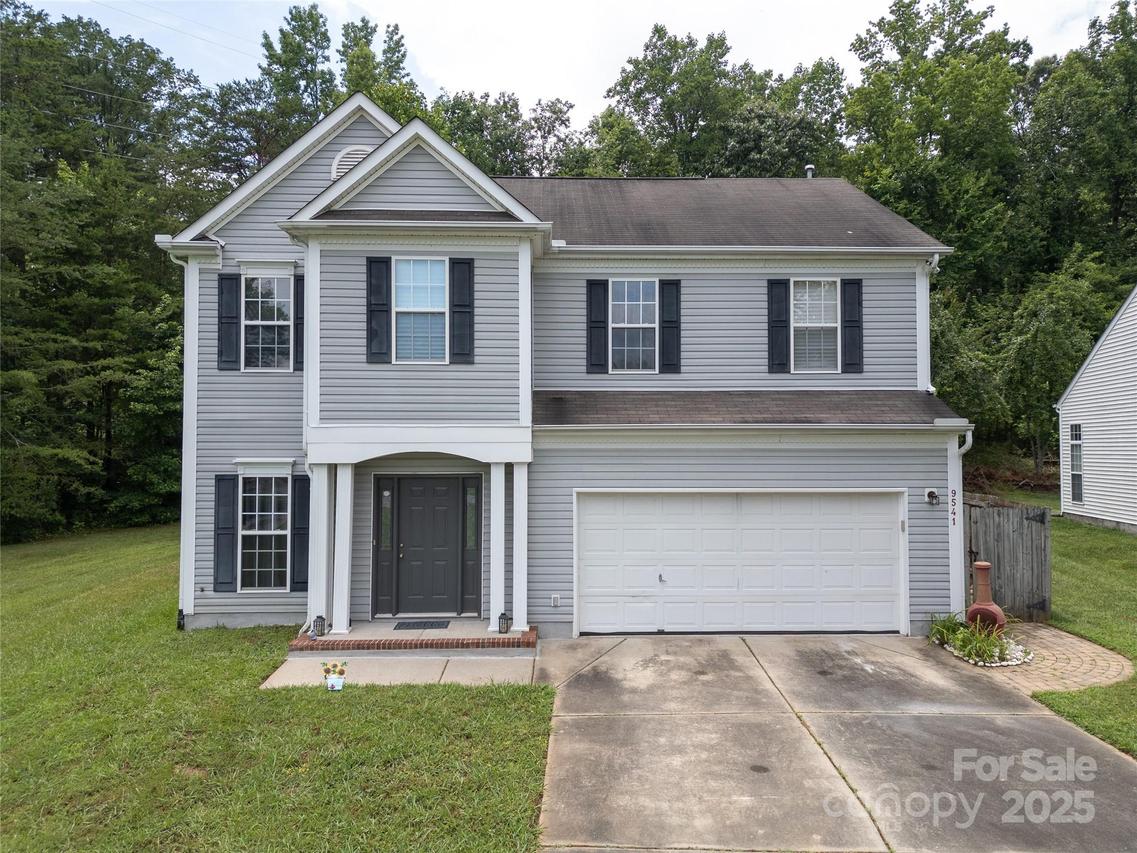 9541 Green Apple Dr., Charlotte, NC 28215