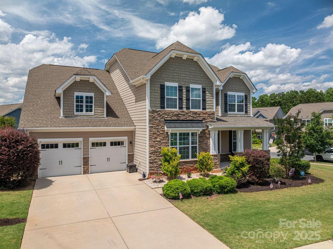 104 Wingstem Ct., Mooresville, NC 28117