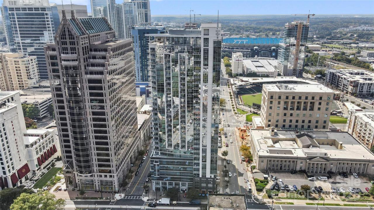333 W Trade St. #1106, Charlotte, NC 28202