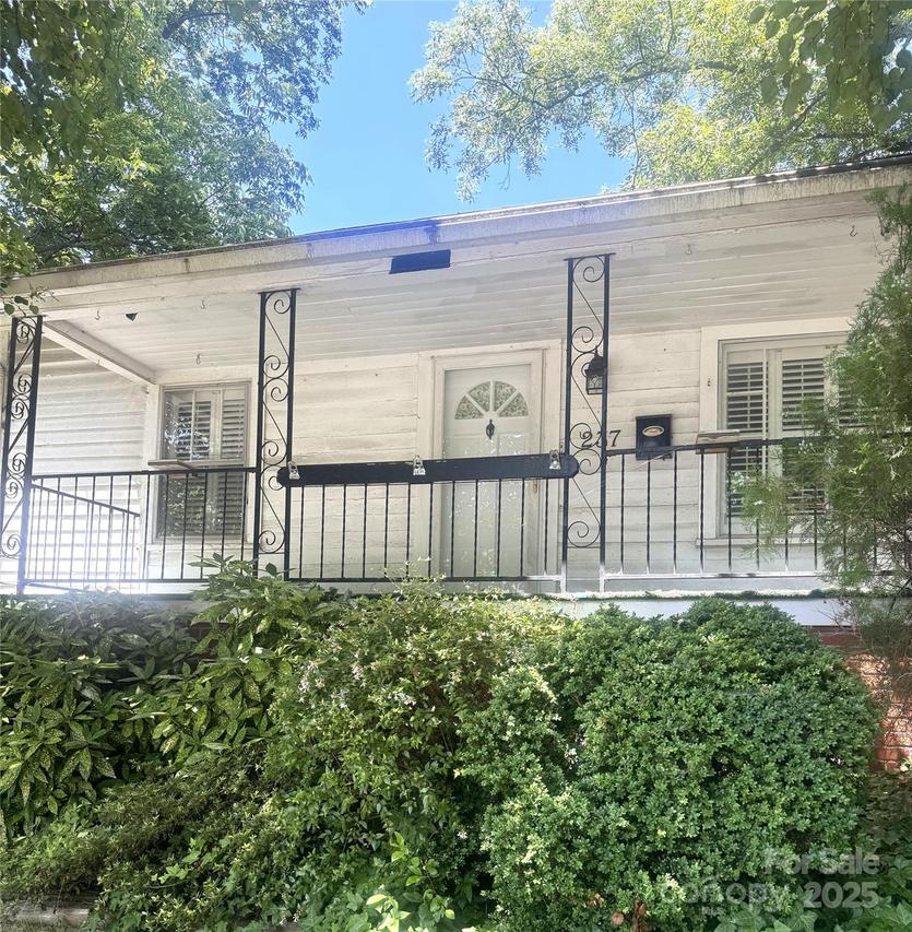 237 Institute St., Mooresville, NC 28115
