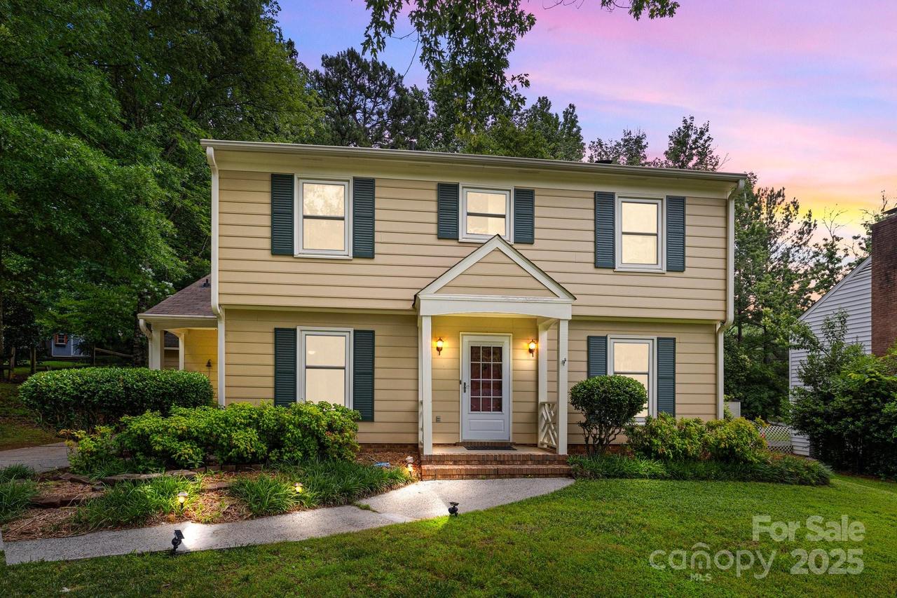 906 Wishing Well Ln., Charlotte, NC 28270