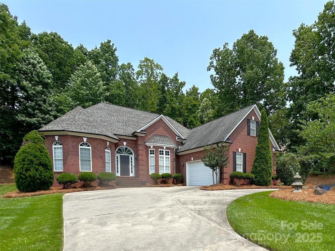 11646 Hidden Forest Ln., Davidson, NC 28036