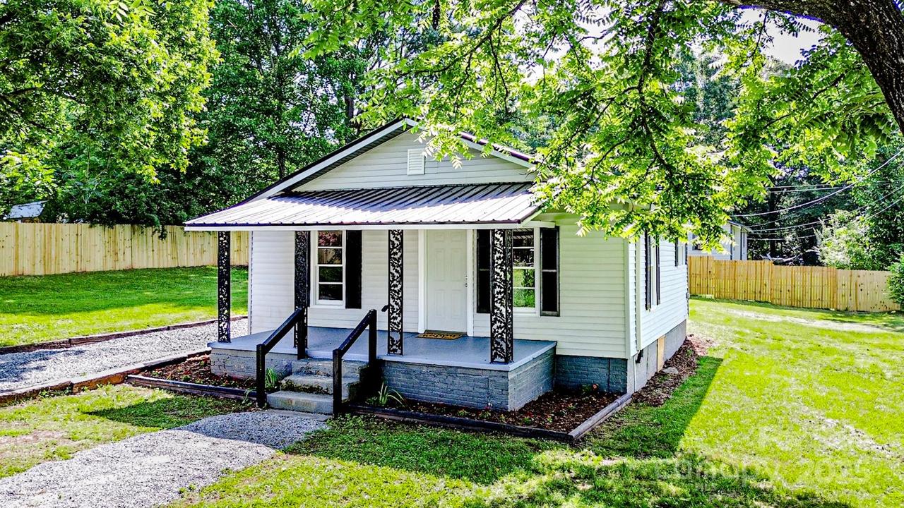 106 Cedar St., Spindale, NC 28160