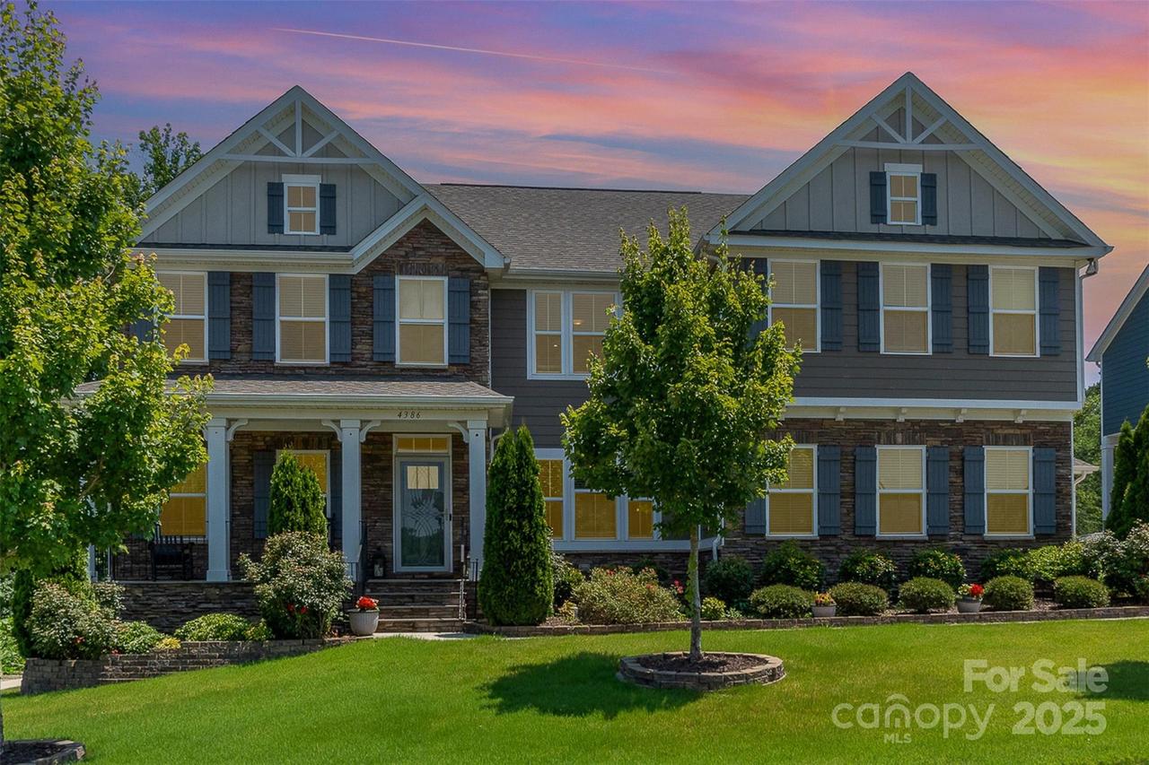 4386 Oldstone Dr., Harrisburg, NC 28075