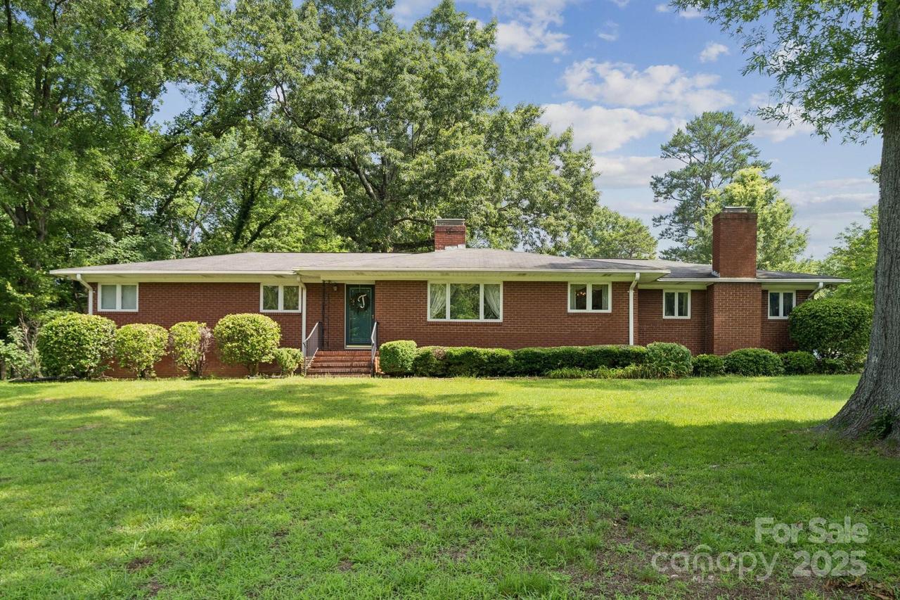 2500 Kendrick Dr., Charlotte, NC 28214