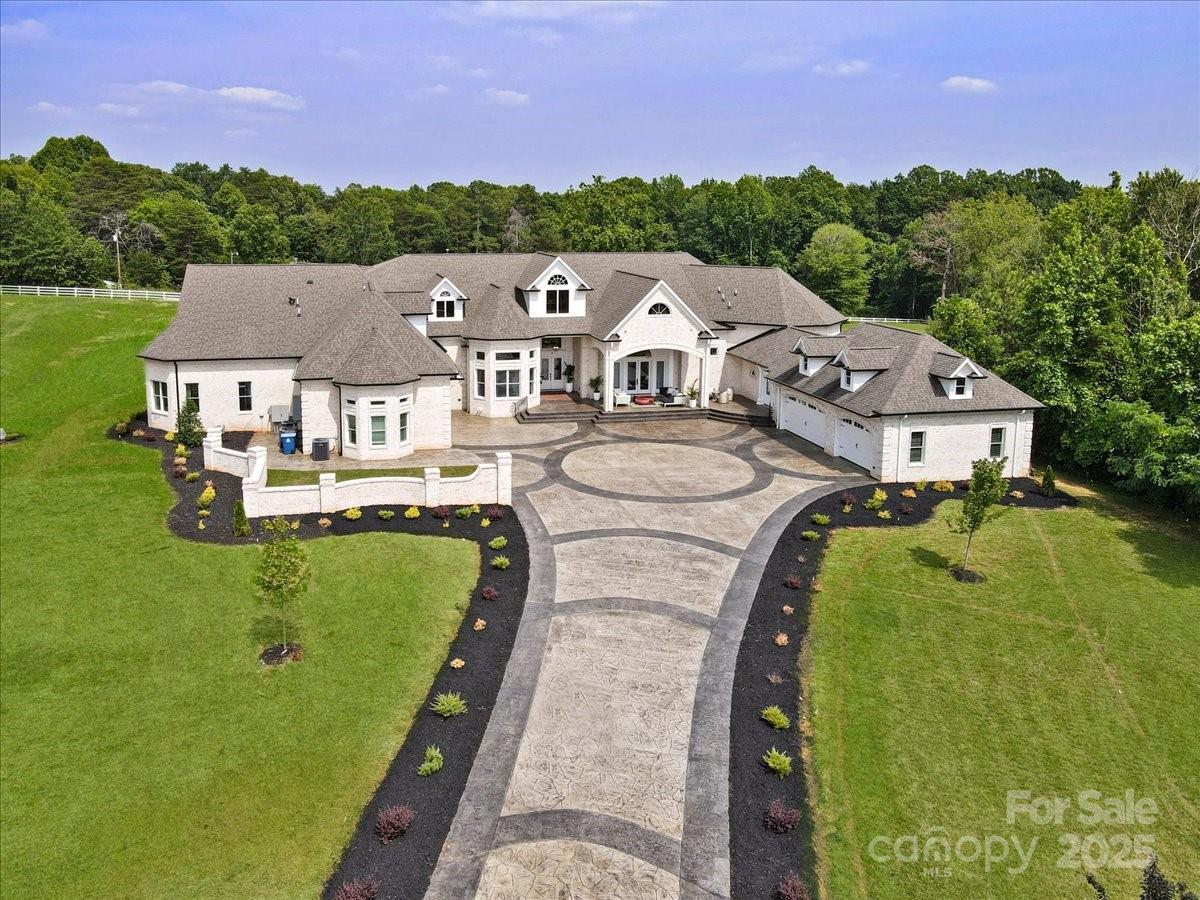 7068 Denison Rd., Summerfield, NC 27358