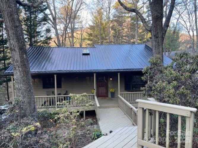 28 Independence Blvd., Asheville, NC 28805