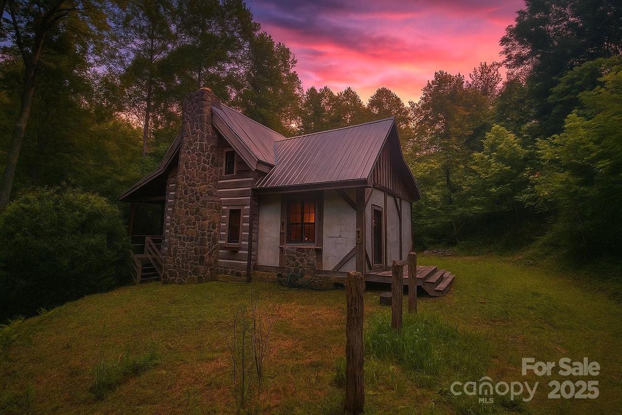 459 Old Yellow Mountain Rd., Marion, NC 28752