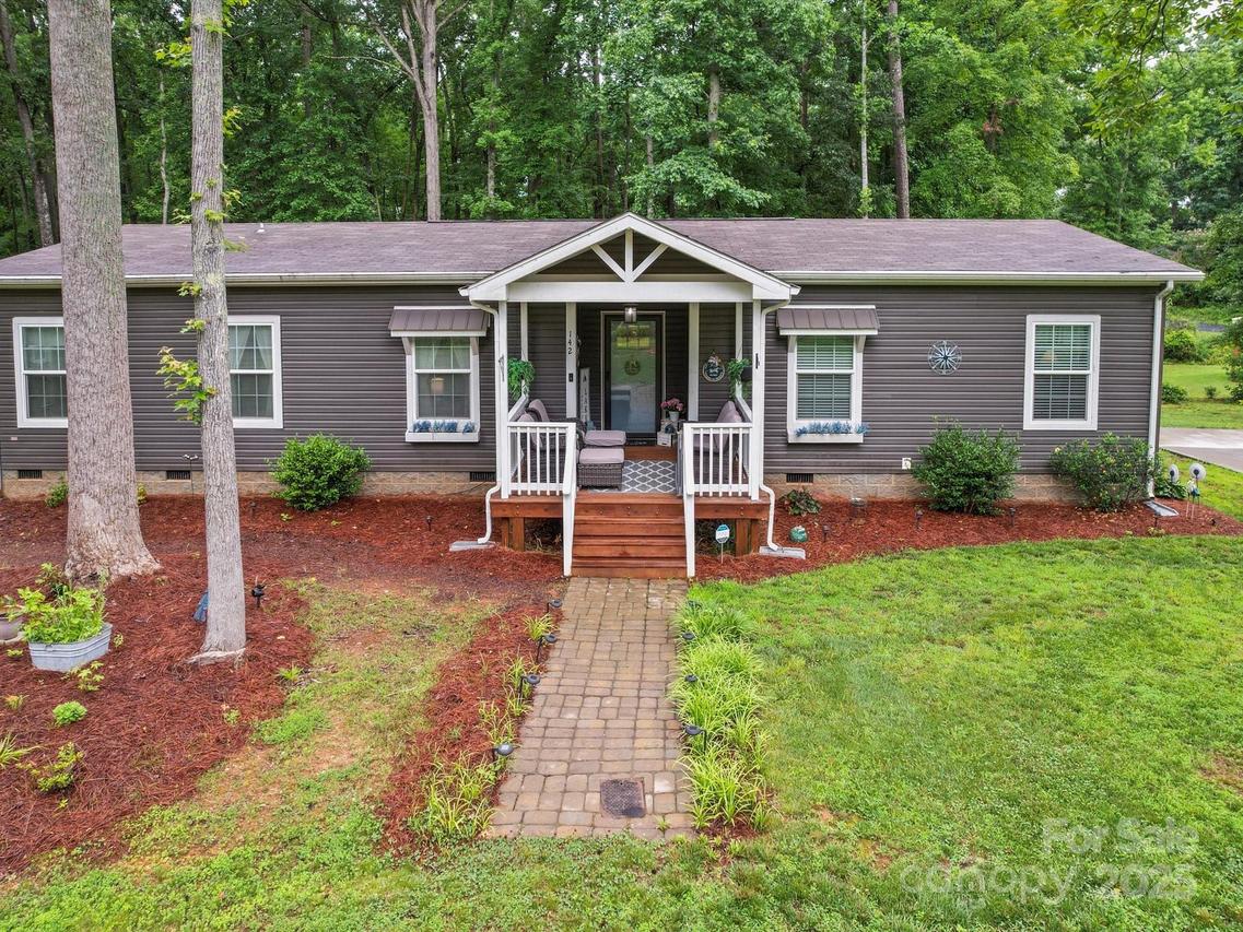 142 Hickory Rd., Lexington, NC 27292