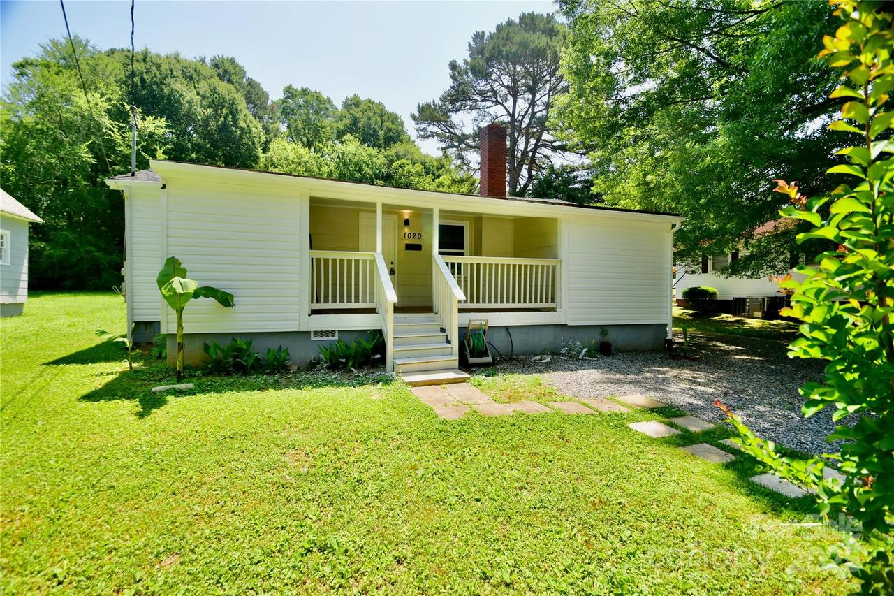 1020 N Ransom St., Gastonia, NC 28052