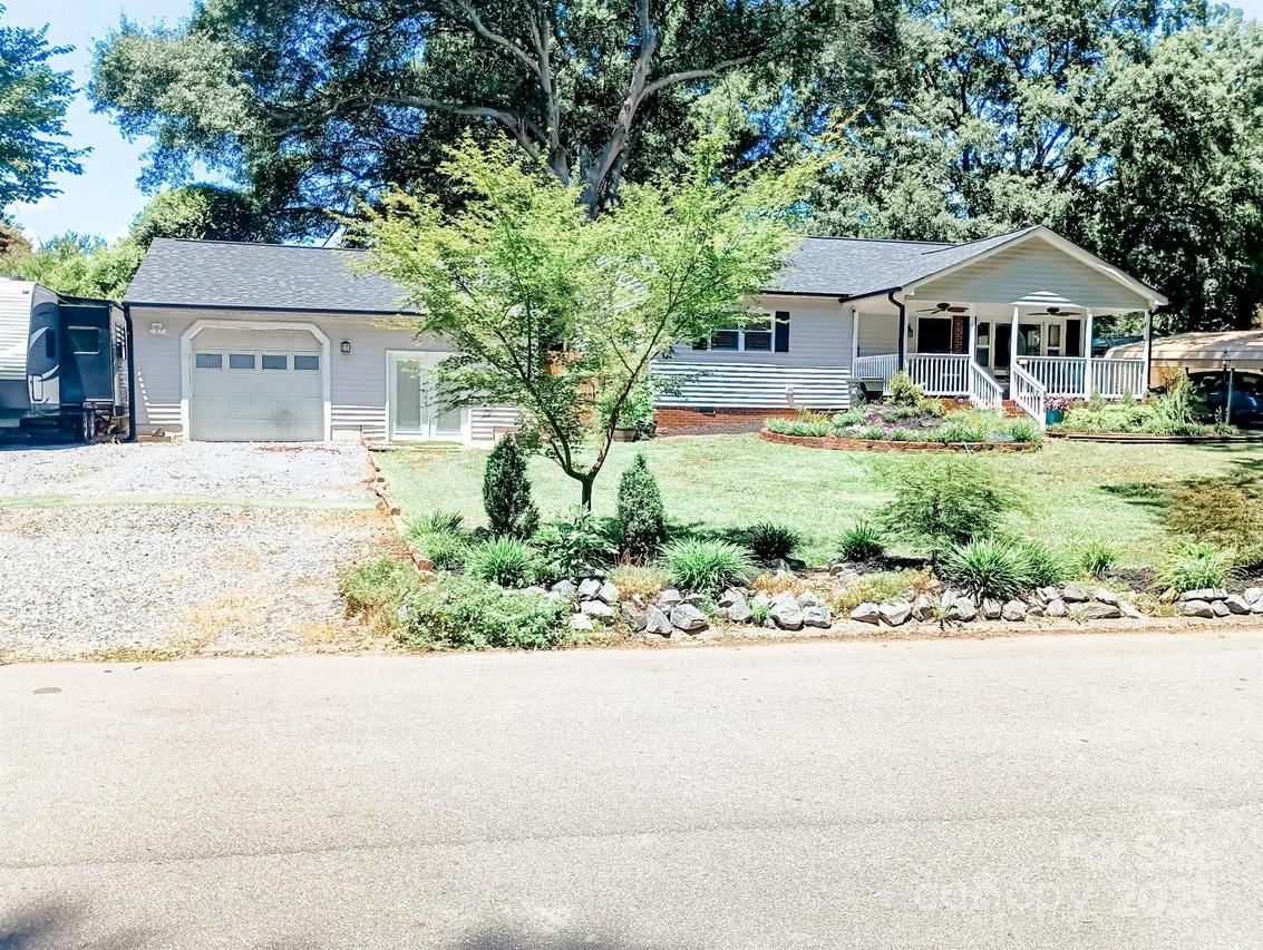 2279 Cedar Oak Cir., Gastonia, NC 28052
