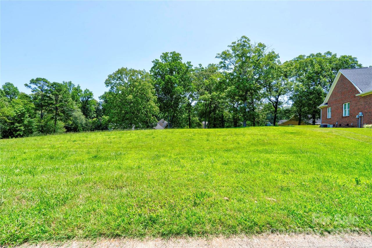 110 Blakemore Dr., Shelby, NC 28152