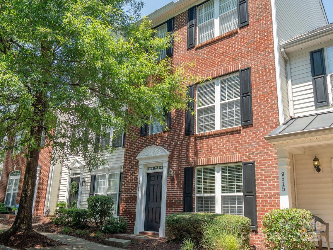 9511 Lina Ardrey Ln., Charlotte, NC 28277