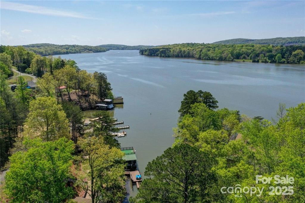 177 Mountain View Ln., Troy, NC 27371