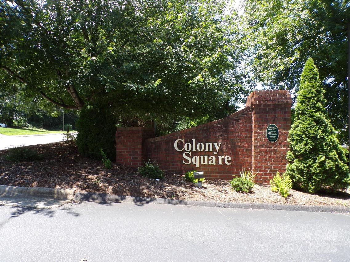 833 21st Ave., Hickory, NC 28601