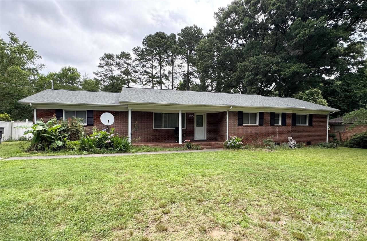 6539 Louglen Cir., Charlotte, NC 28212