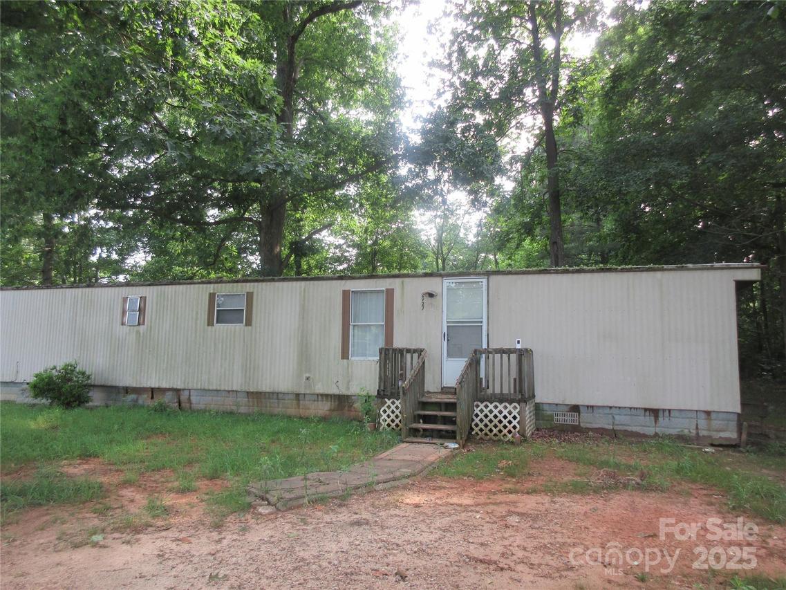 2927 S Nc 16 Hwy., Newton, NC 28658