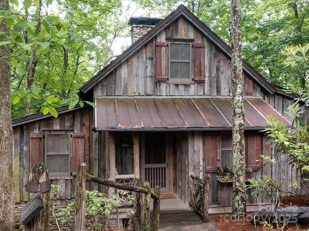 139 (#40) Boarding House Way #115, Sylva, NC 28779