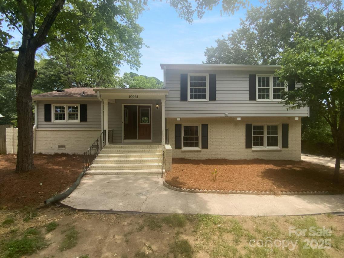 10931 Osprey Dr., Charlotte, NC 28226