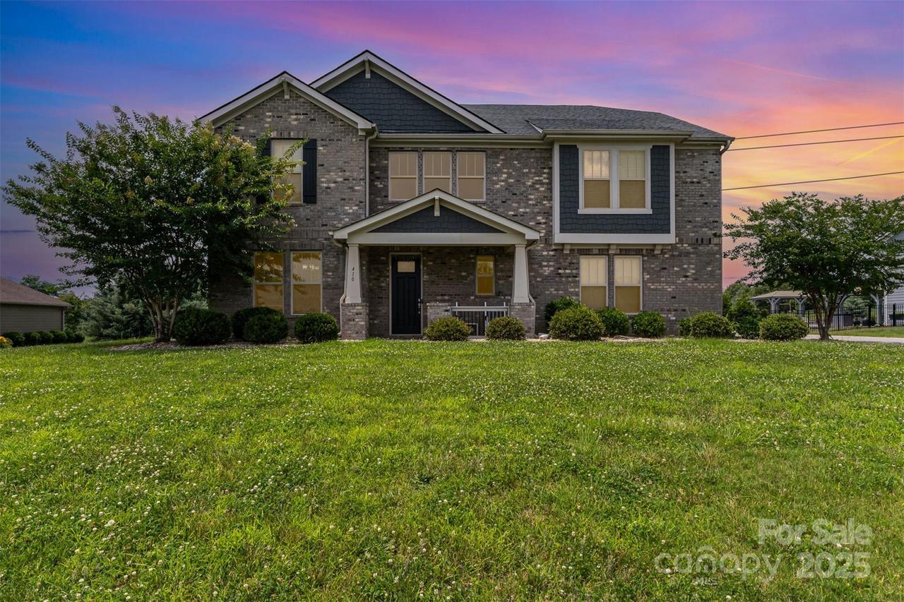 410 Alucio Ct., Matthews, NC 28104