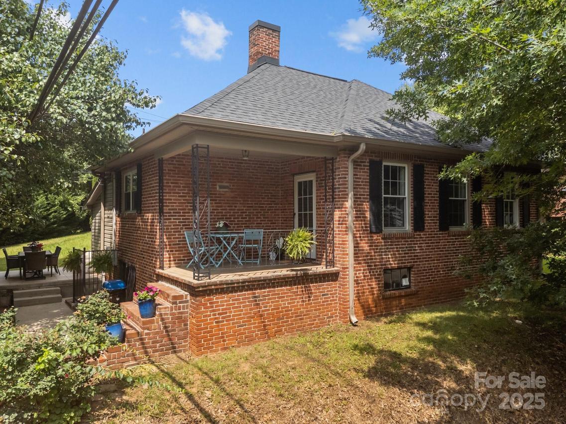 2 Enka Orchard St. #21 A, Candler, NC 28715