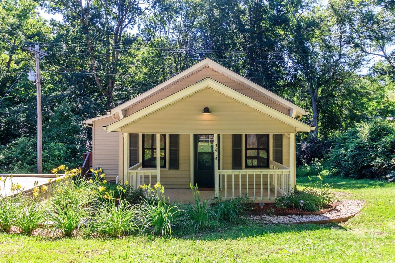 13414 Central Ave., Huntersville, NC 28078