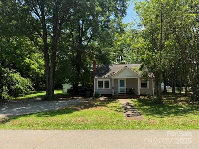 917 Tennyson Dr., Charlotte, NC 28208