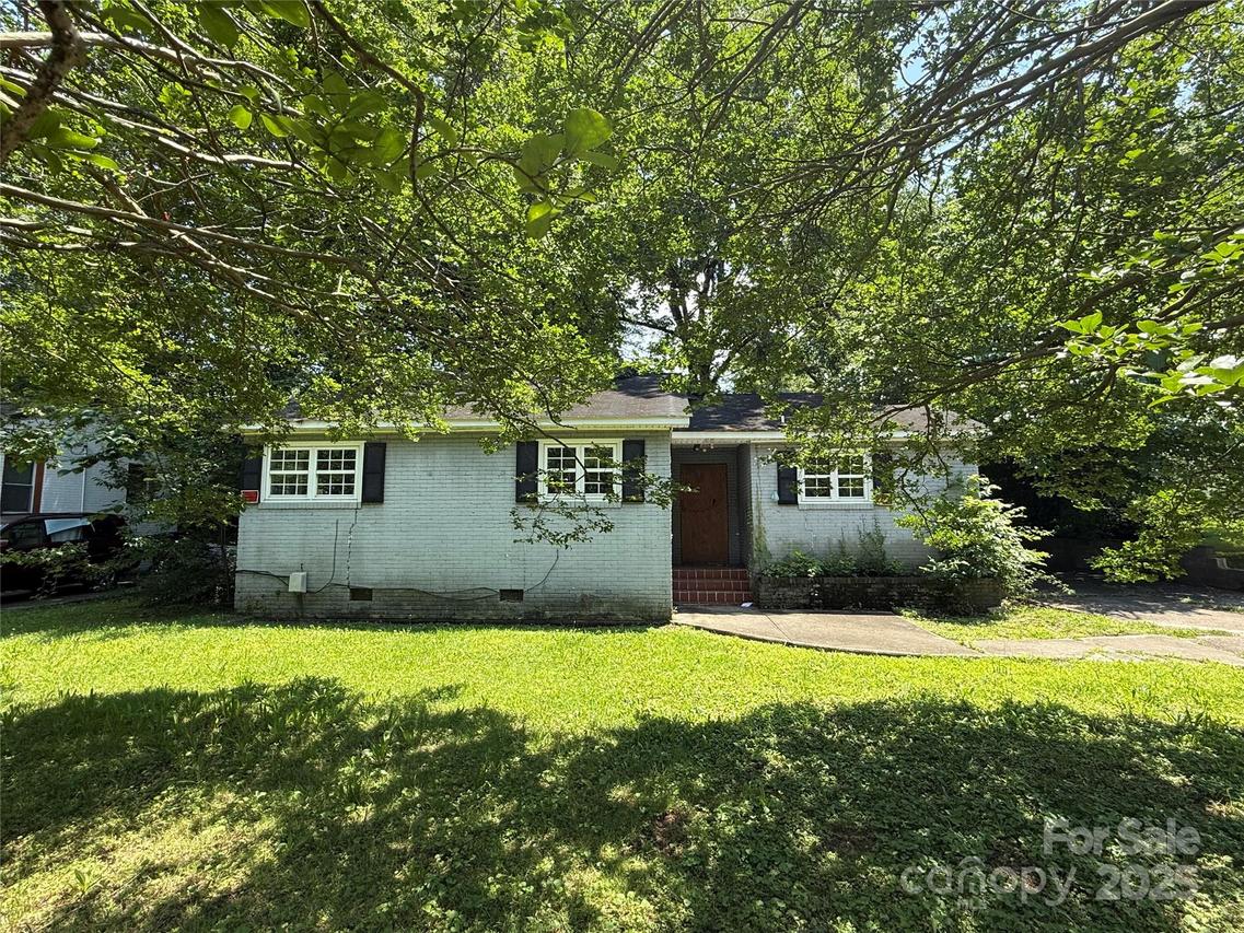 1317 Moretz Ave., Charlotte, NC 28206