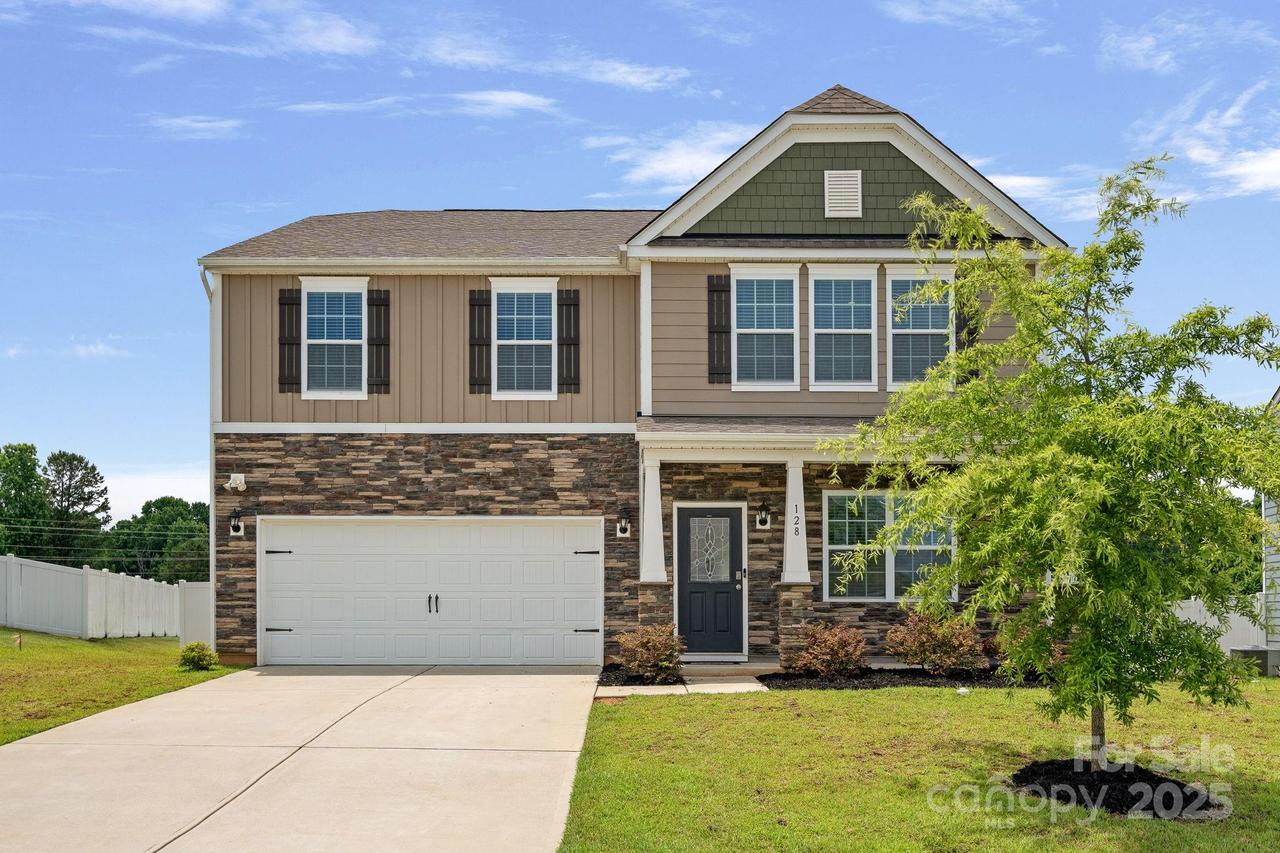 128 Cherry Birch St., Mooresville, NC 28117