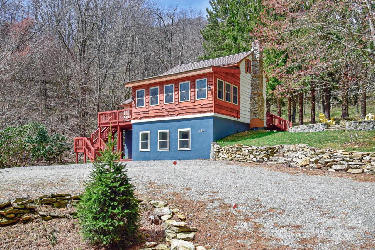 [Address Hidden by Seller], Vilas, NC 28692