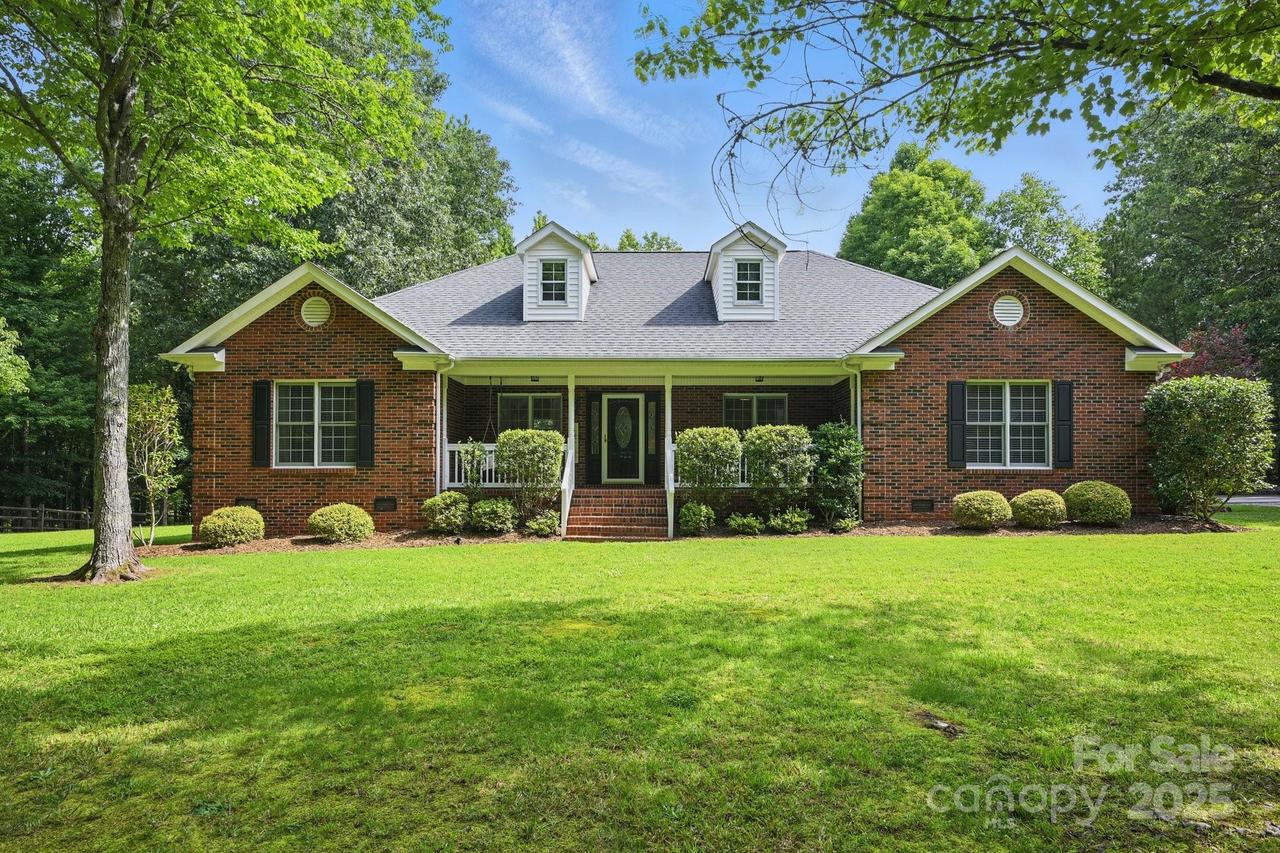 4824 Waxhaw Farms Rd., Waxhaw, NC 28173