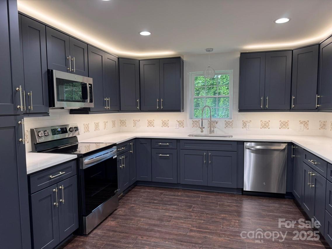 191 Harmony Grove Rd., Nebo, NC 28761