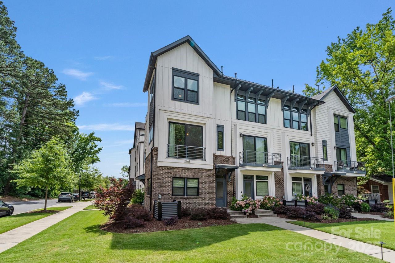 2969 Simpson Dr., Charlotte, NC 28205