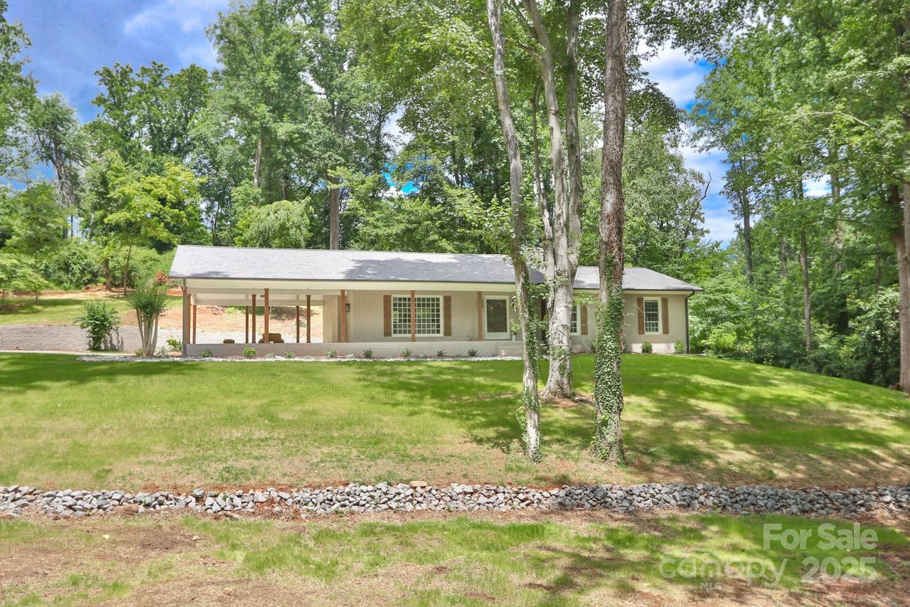 125 Dutchman Creek Rd., Elkin, NC 28621