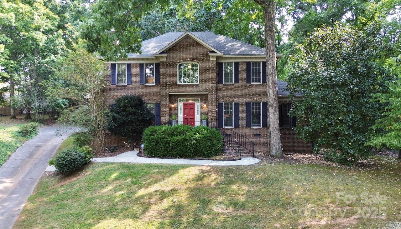 3730 Monique Ln., Charlotte, NC 28210