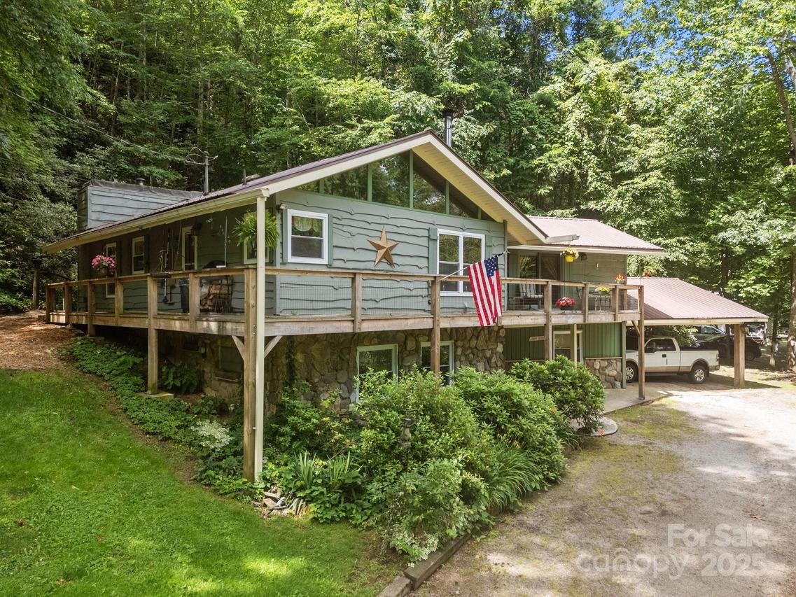 13884 Cruso Rd., Canton, NC 28716