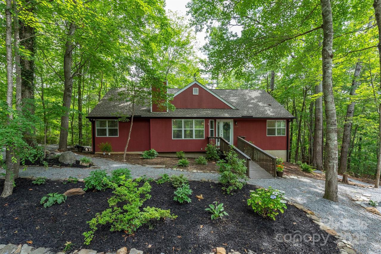 114 Richard Ln., Black Mountain, NC 28711