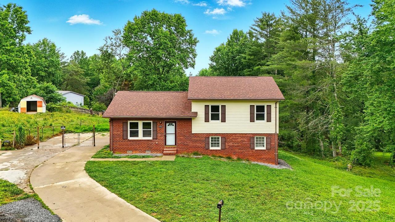 3404 Sheely Rd., Lenoir, NC 28645