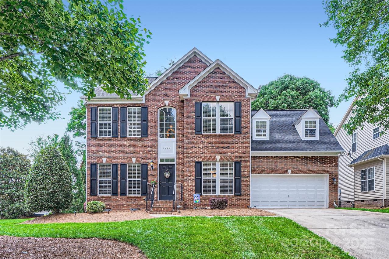 1220 Elrond Dr., Charlotte, NC 28269