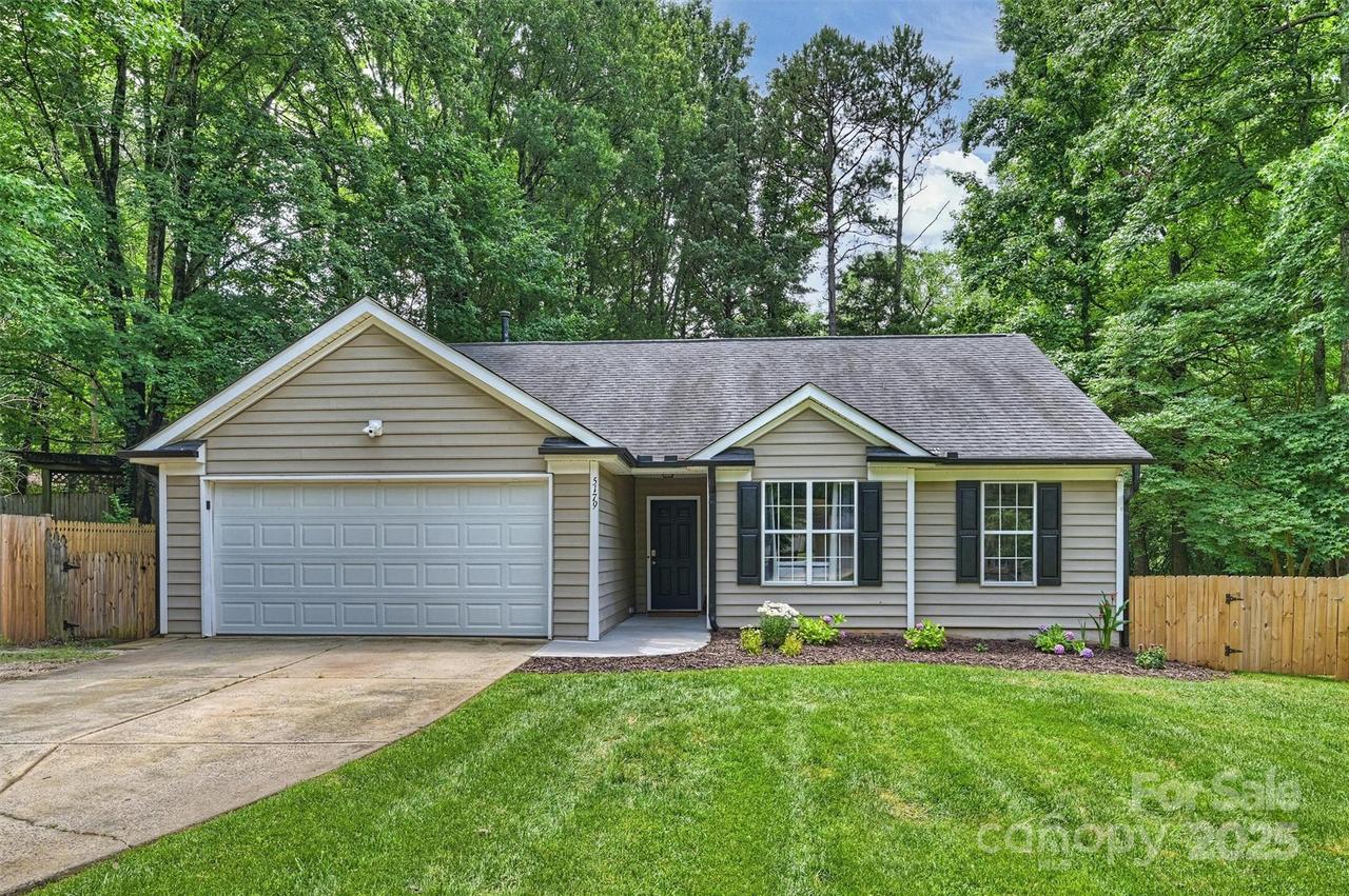 5179 Poplar Glen Dr., Matthews, NC 28104