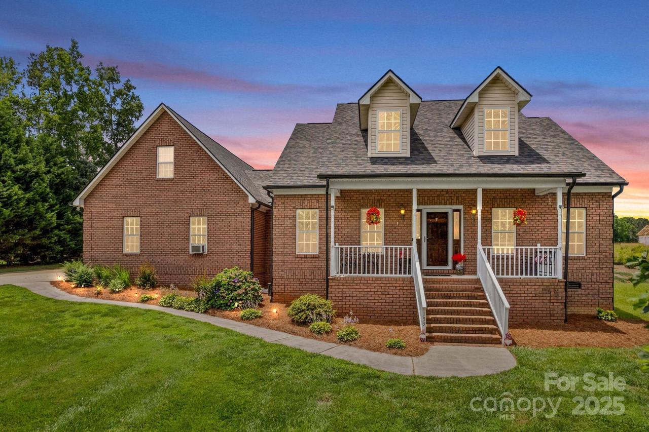 159 Forest Abbey Ln., China Grove, NC 28023