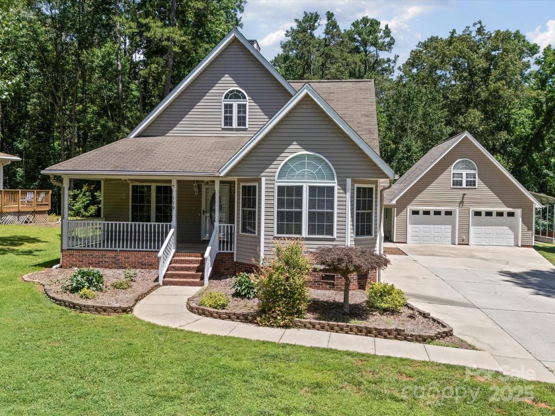 179 Delwood Ct., Mount Gilead, NC 27371